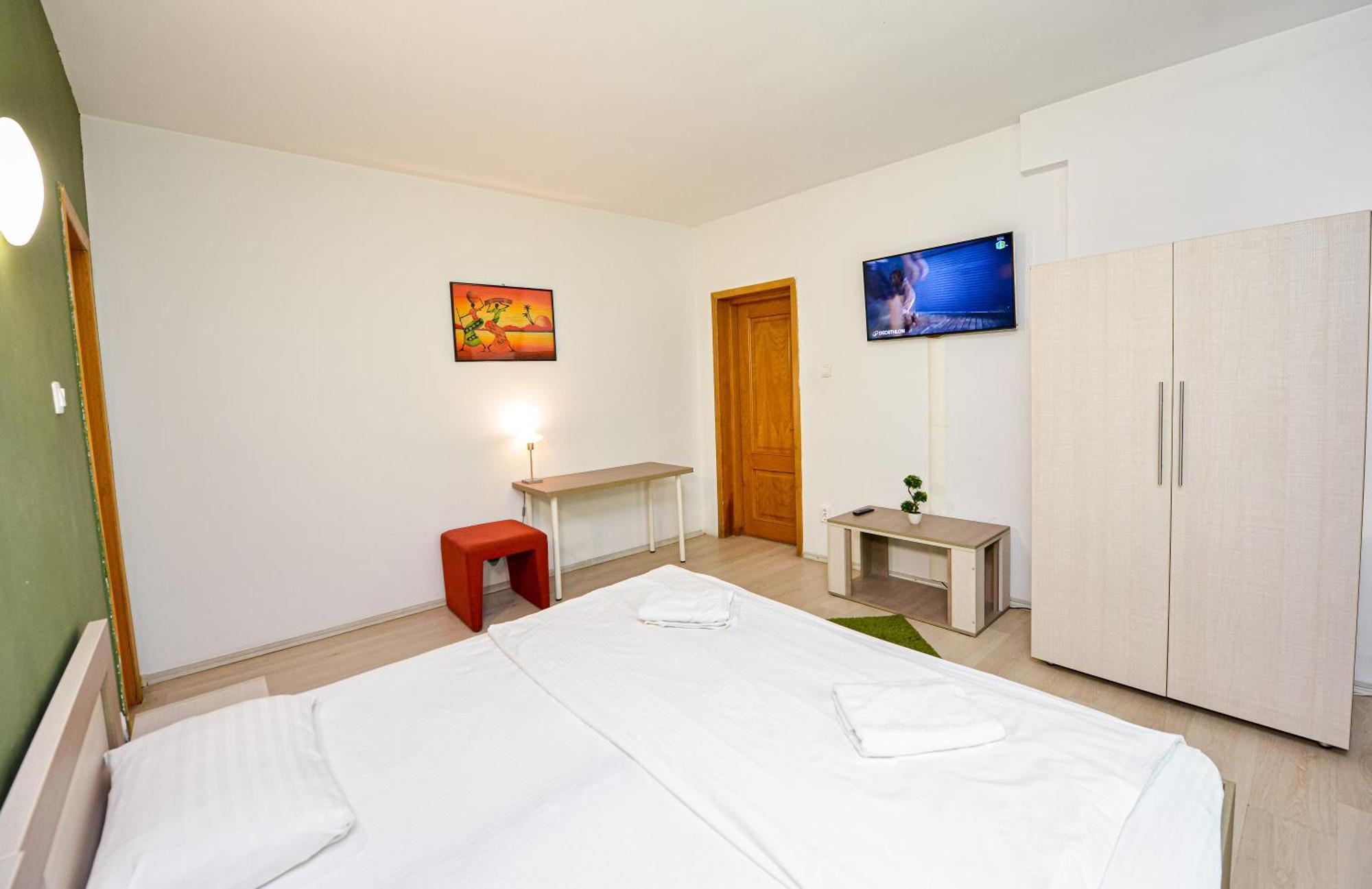 Apartament Center *