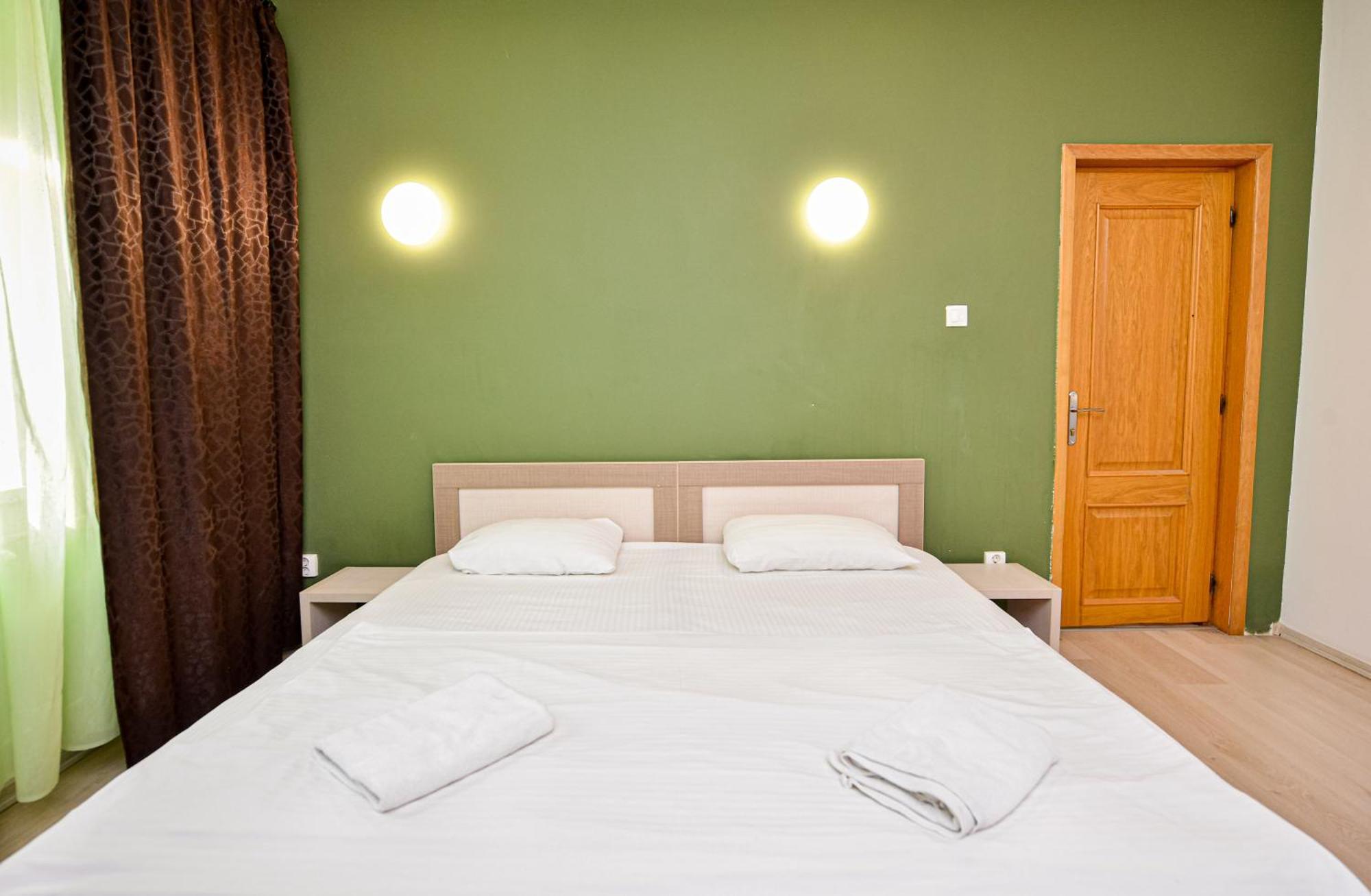 Apartament Center *