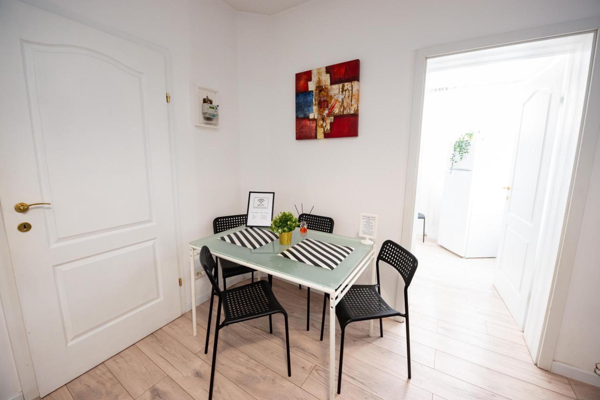 Apartament Center